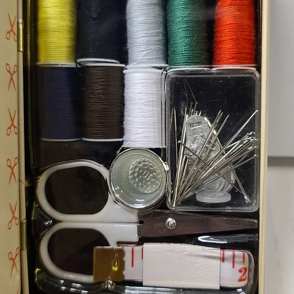2 Pack Sewing Kit In Metal Case - Picture 5 of 6